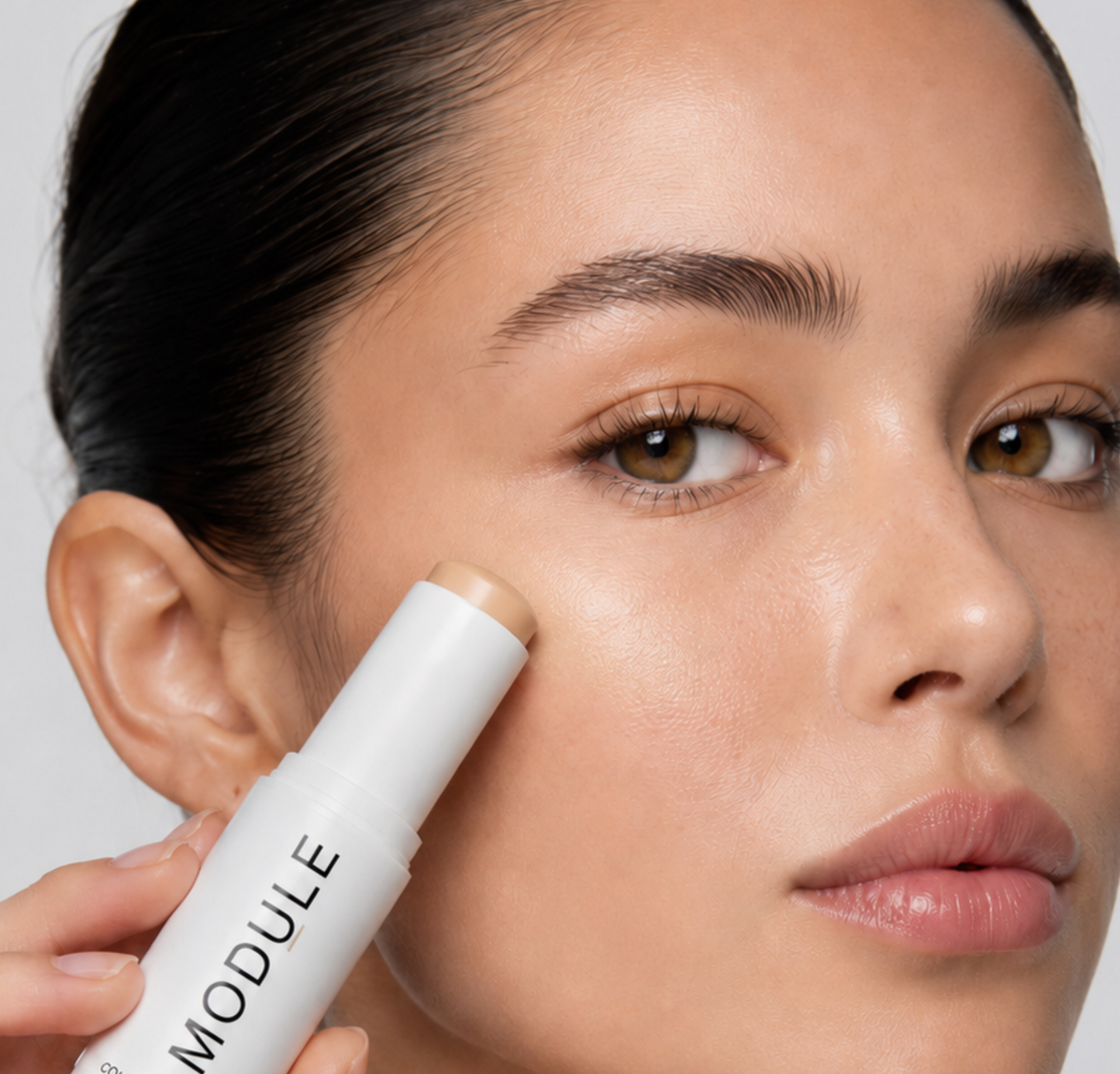 M04 - COLOR CORRECTING CERAMIDE STICK SPF 30
